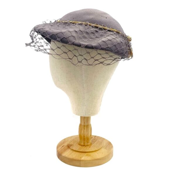 Vintage 1940s New York Creation Mushroom Veil Hat Gray Felted Wool Gold Trim - Picture 3 of 16